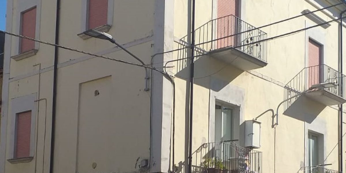 zona centrale: secondo piano con garage