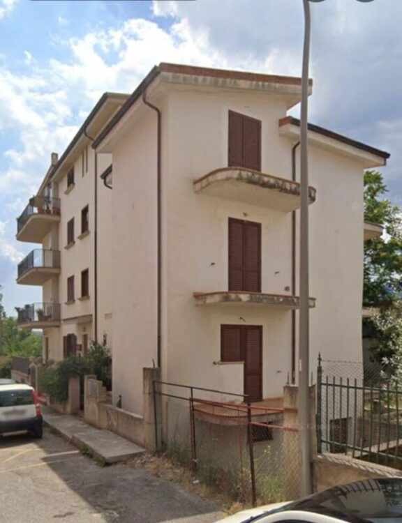 zona ospedale – villetta con giardino